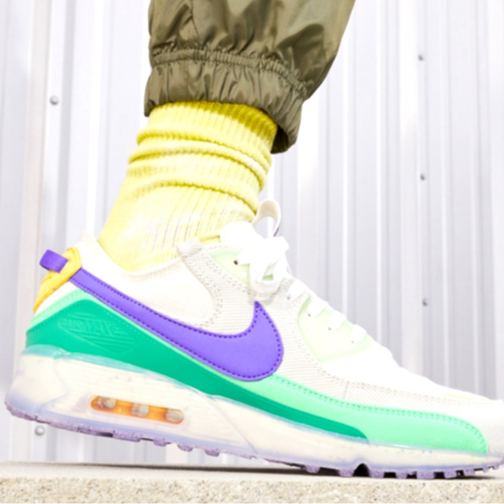 Nike Air Max Terrascape 90 Phantom Action Grape DV7413-001 Size 10.5 US
Men's